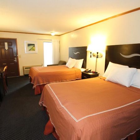 Days Inn Kansas City-Worlds Of Fun 外观 照片