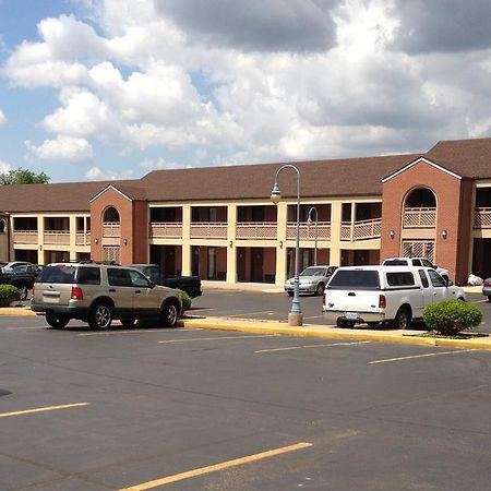 Days Inn Kansas City-Worlds Of Fun 外观 照片