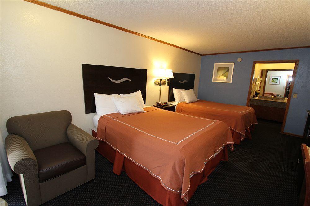 Days Inn Kansas City-Worlds Of Fun 外观 照片