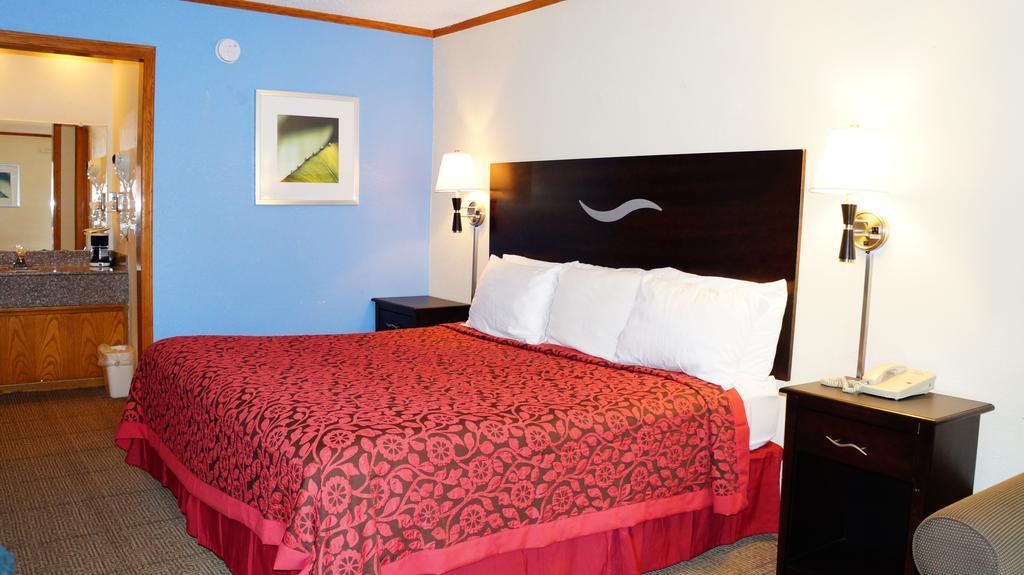 Days Inn Kansas City-Worlds Of Fun 外观 照片